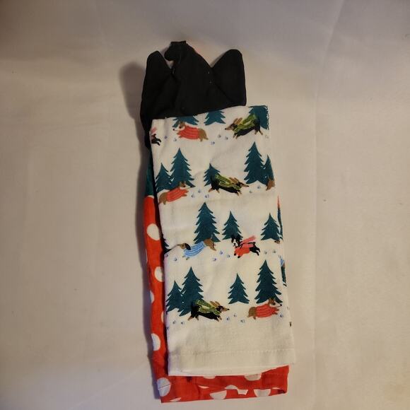 St Nicholas Square Holiday Cheer Set of 2 kitchen Towels Dog - Picture 2 of 4